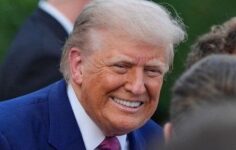 Trump’tan tatil tepkisi: “Her güne bir tatil düşüyor, bu değişmeli!”