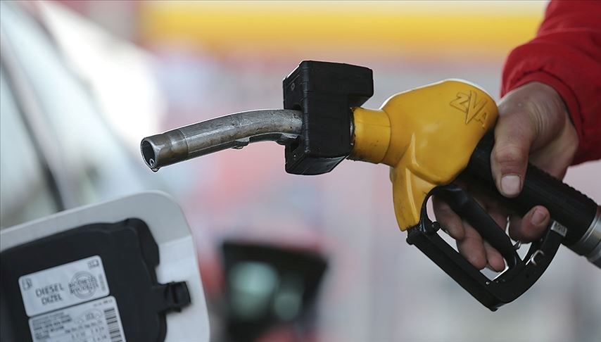Benzin, motorine indirim gelecek mi?