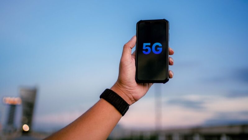 Vodafone’da 5G hazırlıkları… Hasan Süel: Uzun vadeli yatırımlar teşvik edilmeli