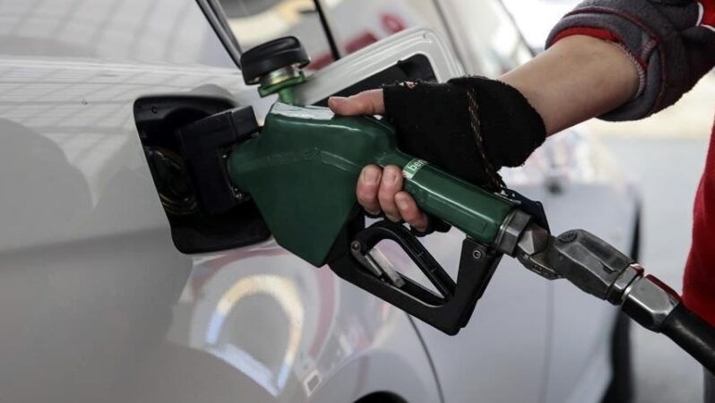 Benzin ve motorine zam bekleniyor
