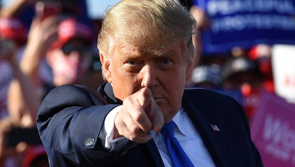 Trump'tan yine hakaret: Aptal, kalın kafalı