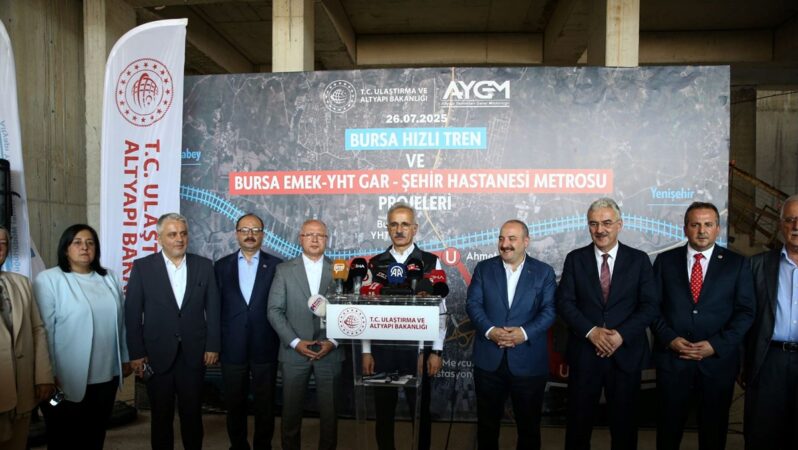 Bakan Uraloğlu Bursa’da devam eden projeleri anlattı